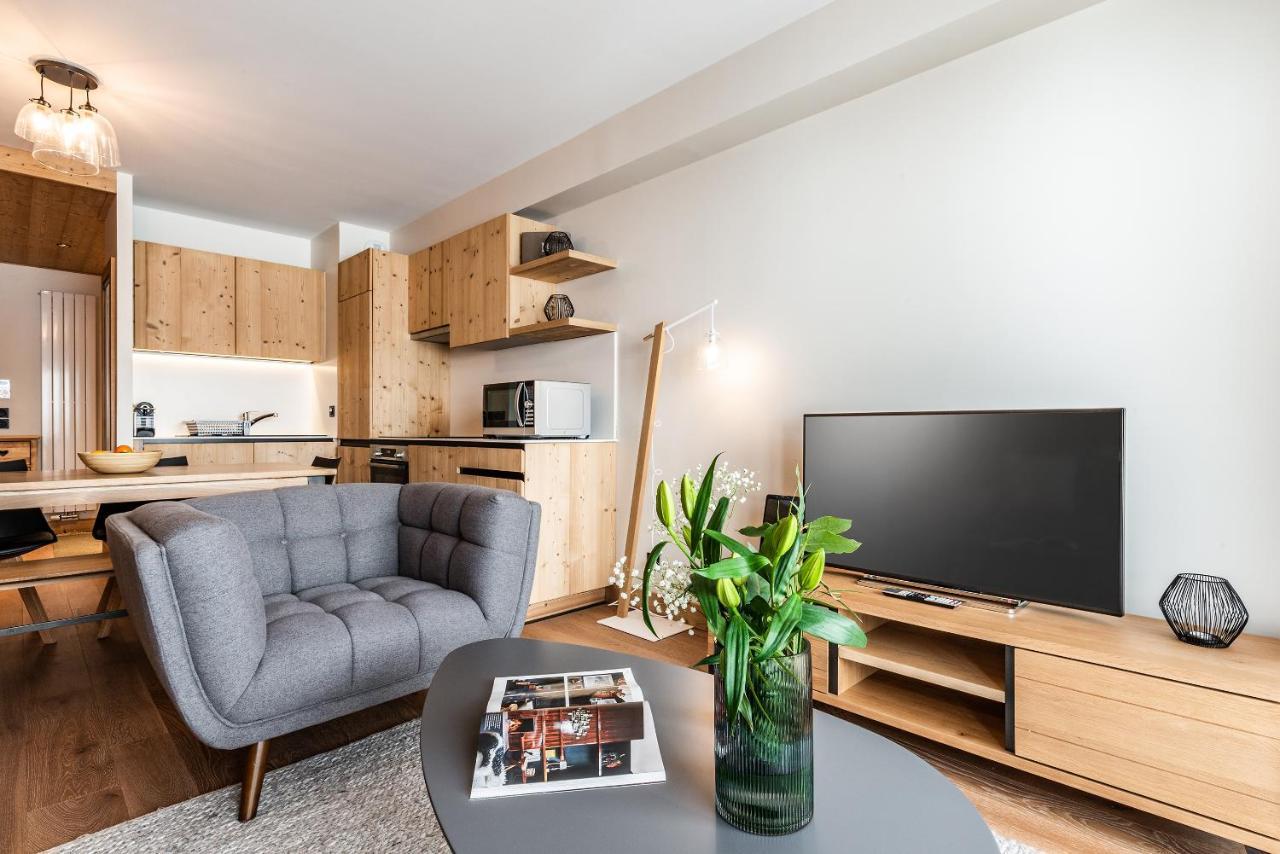 Residence Hameau De Clotaire Alpe D'Huez - By Emerald Stay Exterior photo